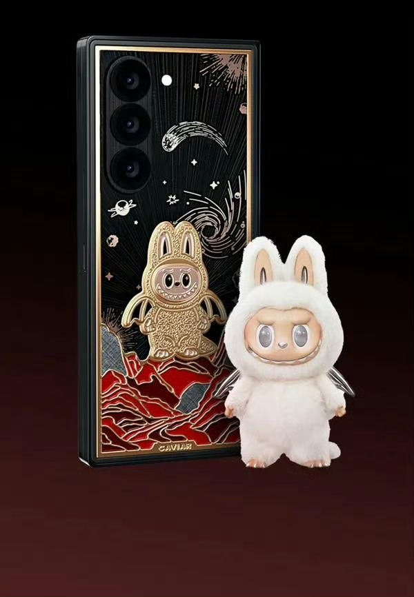 三星Labubu联名手机幸好每款这个星球仅售8台，国际顶奢厂商Caviar以潮玩