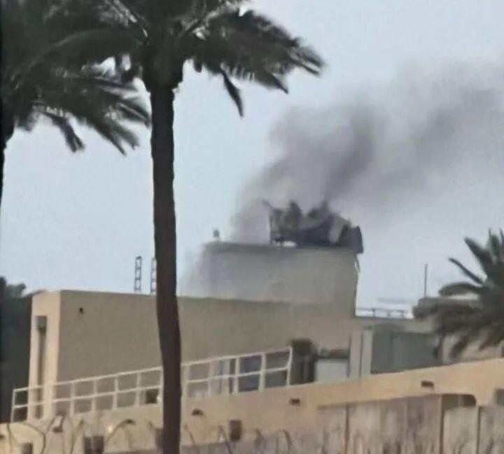 为什么美国在伊拉克的使馆被狠狠打击？想必大家会下意识的认为美国在中东的最主要使馆