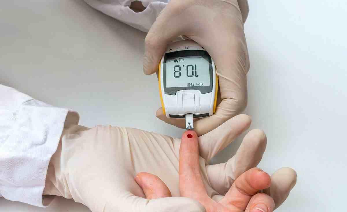 60岁男子糖尿病致死，医生叹息：高血糖5种水果别碰，一定要注意

在一个普通的周