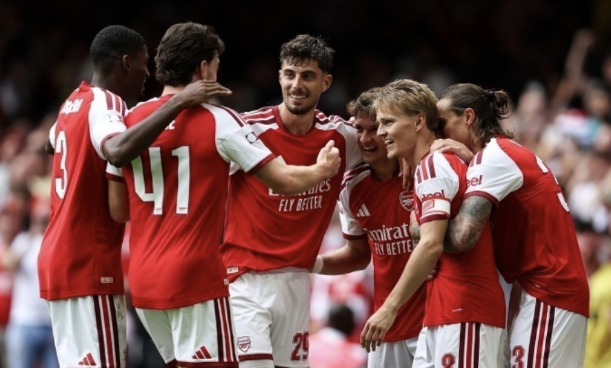 阿森纳  英超｜积分平曼城！阿森纳2-0埃弗顿，孔萨开场闪击，加布里埃尔破门北京