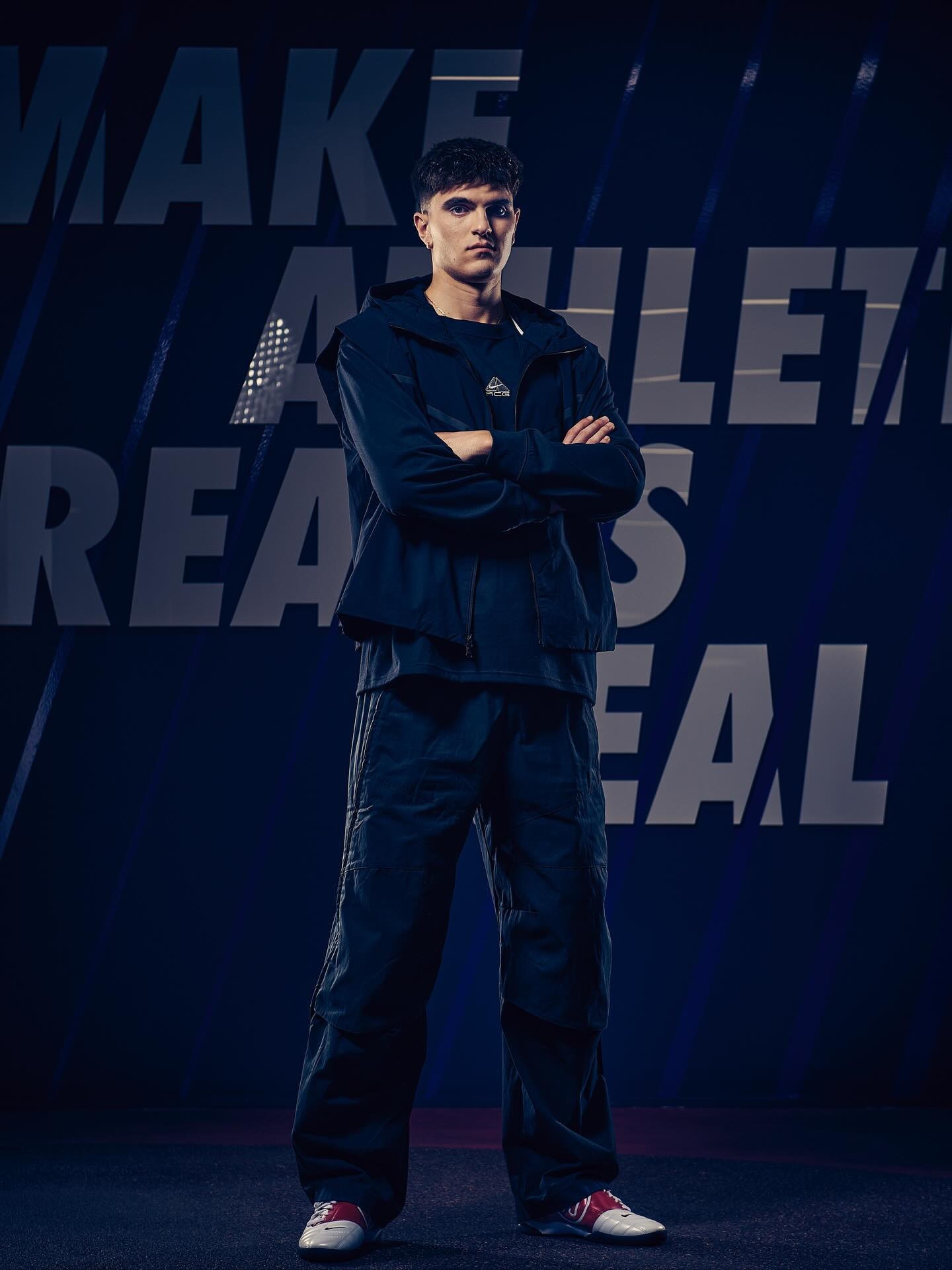 来看看帅哥吧小巴这有点帅的哦