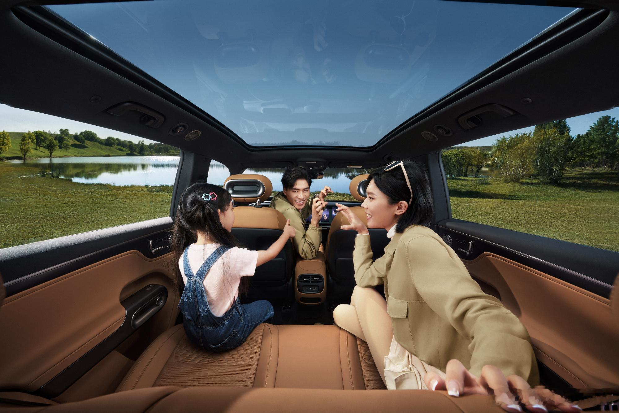 16.99万精灵5号超级电混超凡上市  宝妈首选！smart精灵5号超级电混已下