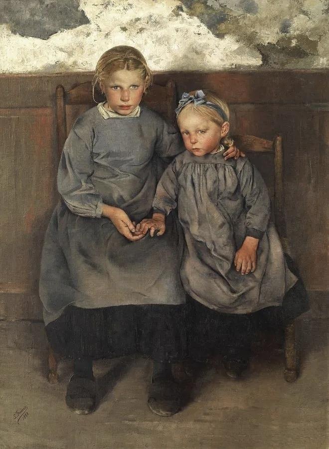 童年的纯真与忧伤，姐妹俩的静谧时光。