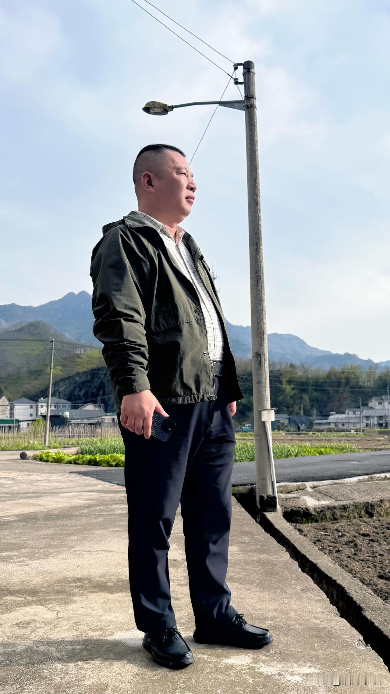 原来最治愈的，从来不是热闹，而是家乡的清宁。