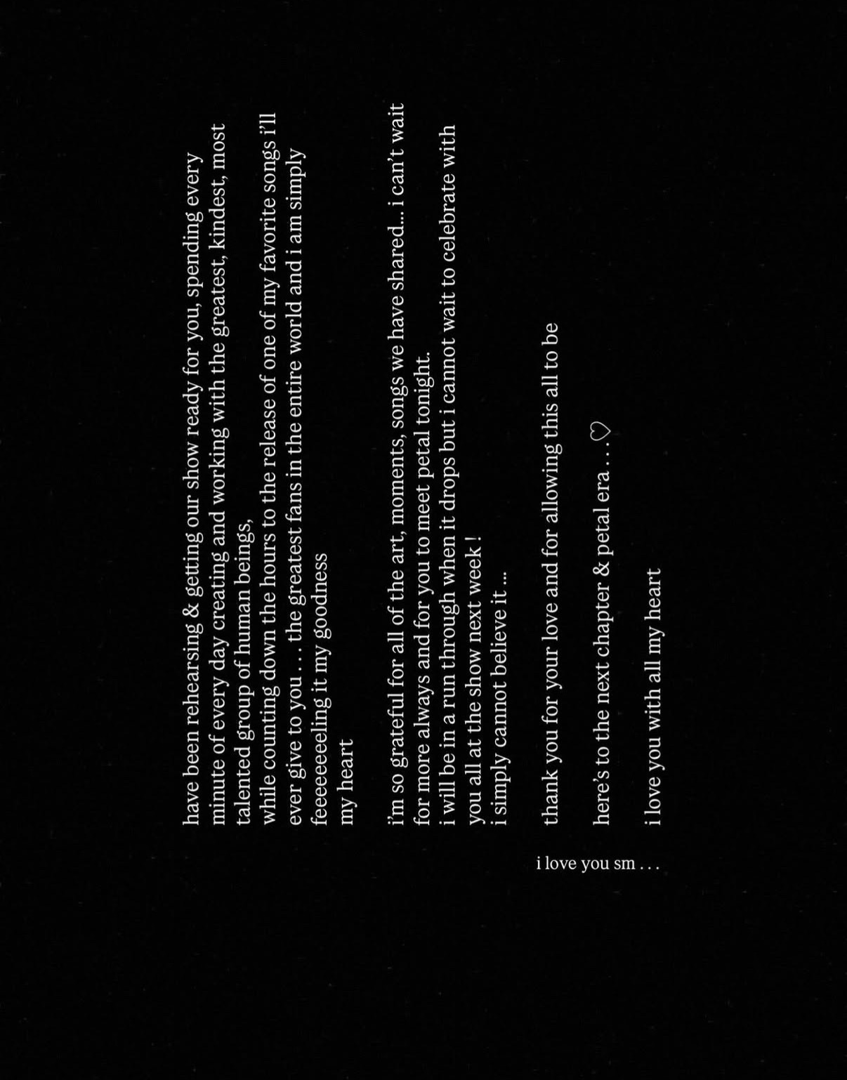 ArianaGrande  娜娜再度发story表白粉丝：一直在排练并为你们筹备