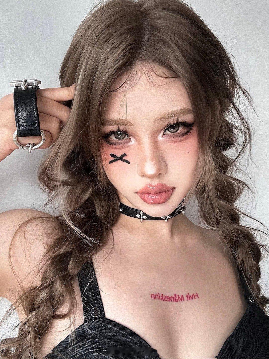 🖤 ​​​