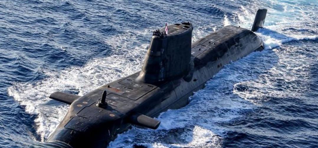 [微风]就这么悄悄就位了，英国没搞大张旗鼓的军演，没发高调的声明，就直接把自家顶