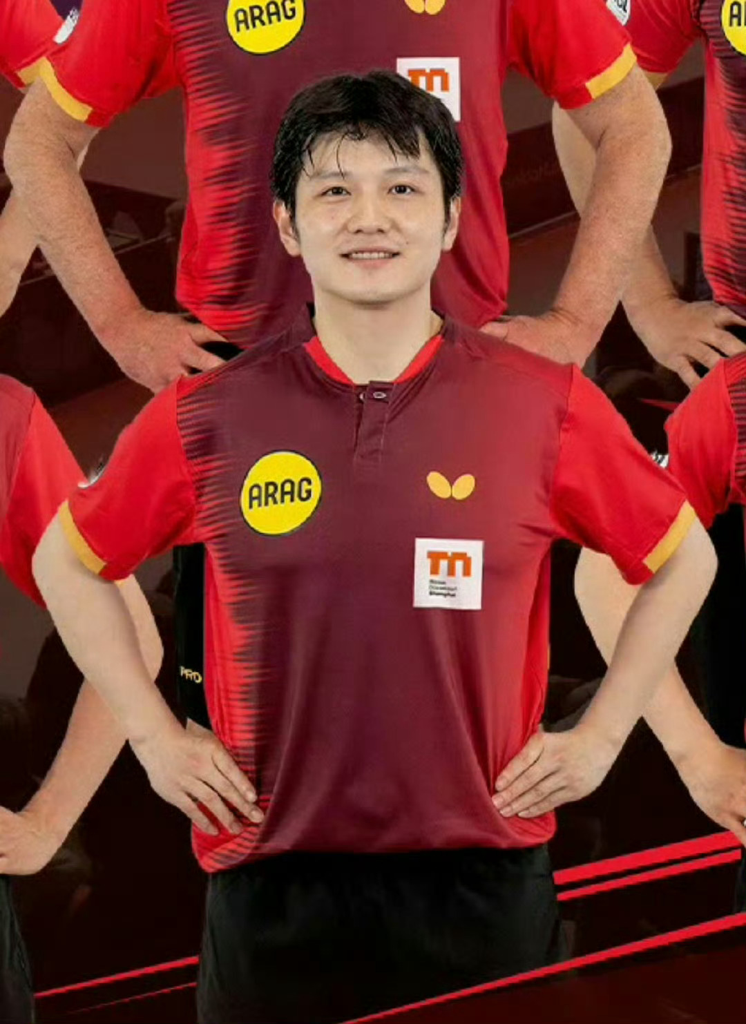 樊振东新定妆照出炉樊振东新定妆照太清爽了干净不油腻这状态和气质谁能不夸！ 