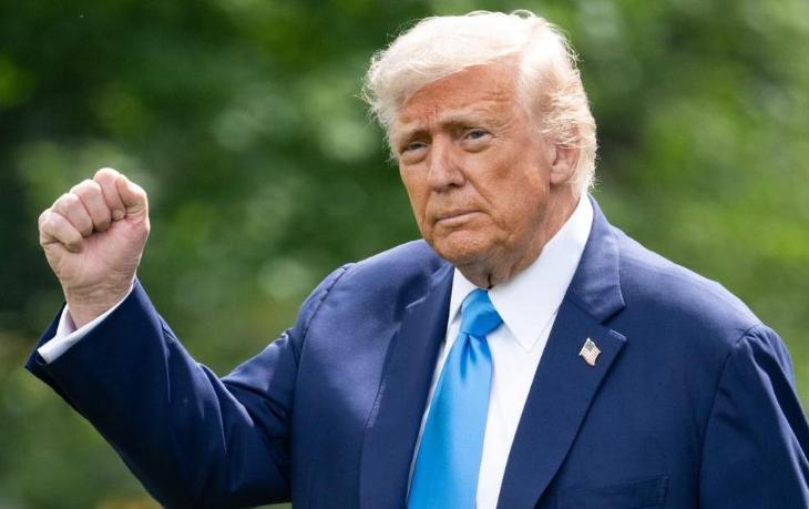 特朗普把我们全骗了！炸高官、轰伊朗、逼谈判，全是铺垫，目的只有一个：把驱逐舰钉进