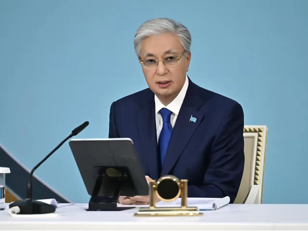 托卡耶夫赢定了：隐忍多年，终于换来天翻地覆。距离哈萨克斯坦议会选举还有两周，最新