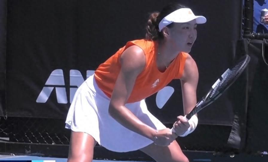 王美人迎来澳网开门红
北京时间1月20日上午，2026年澳网女单第一轮，中国二姐