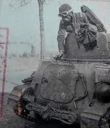 怎会有人质疑苏罗通机炮无法击穿鬼子坦克呢？我手中有一张鬼子在1937年进攻南京中