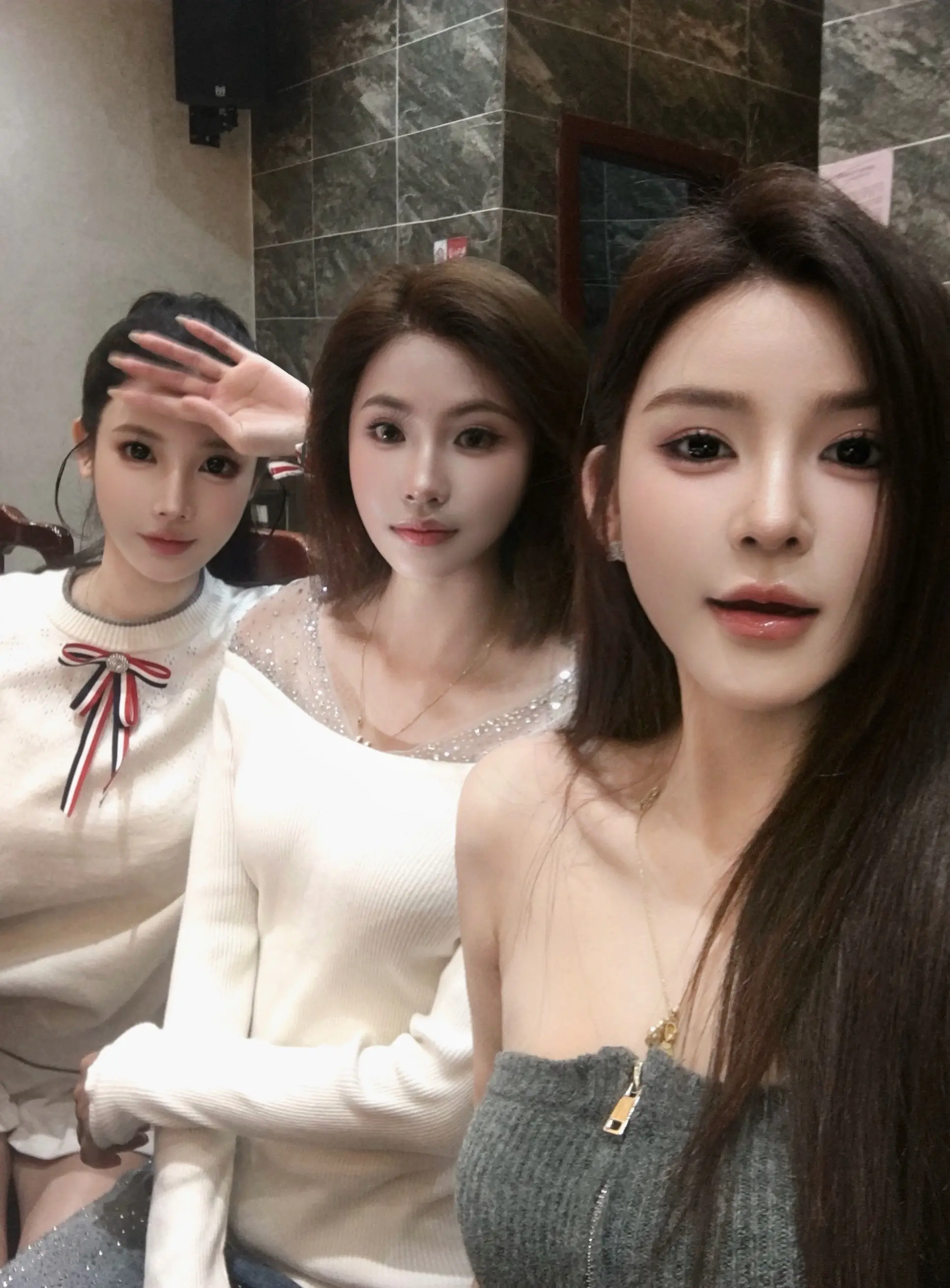 累了我带你去喝酒 不要整天发那些像离了婚的东西