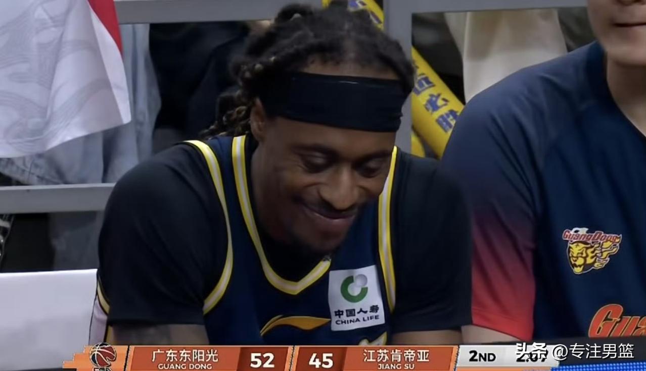 麦考尔可能要被裁了！
麦考尔进攻能力没有萨姆纳好，天赋又没有奎因高，加上焦泊乔未