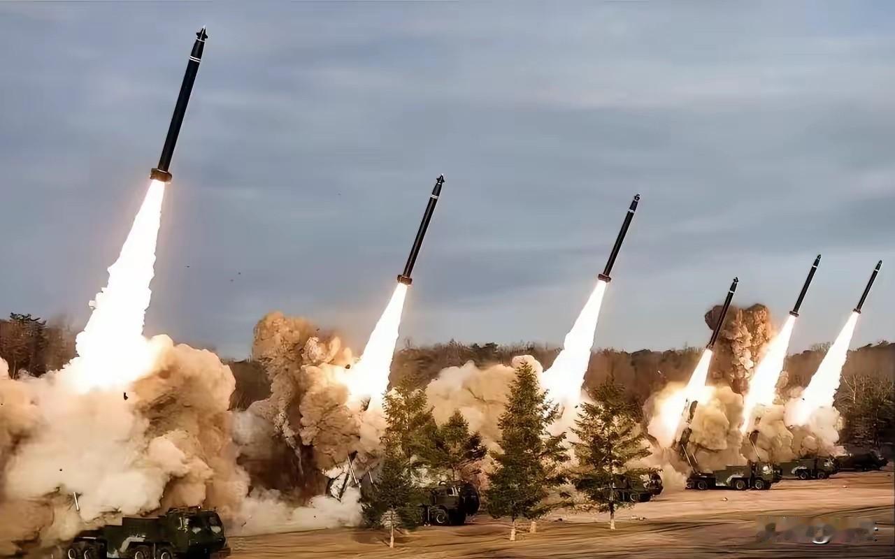 19日凌晨，大批导弹密集射向日本海，高市早苗这下尝到后果了！据韩联社报道，韩国联