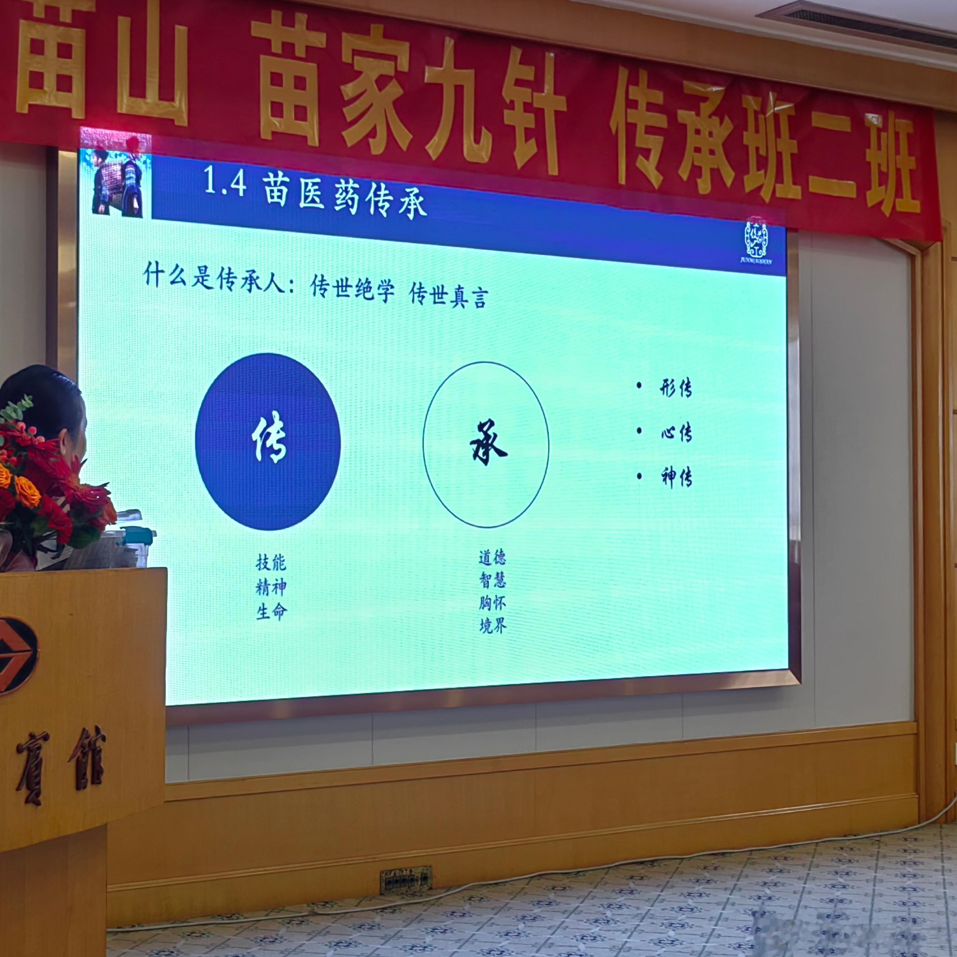 让自己开心的4种方法[笑就对了]1.学习一个人无论活到什么年纪，都应该保持好学的