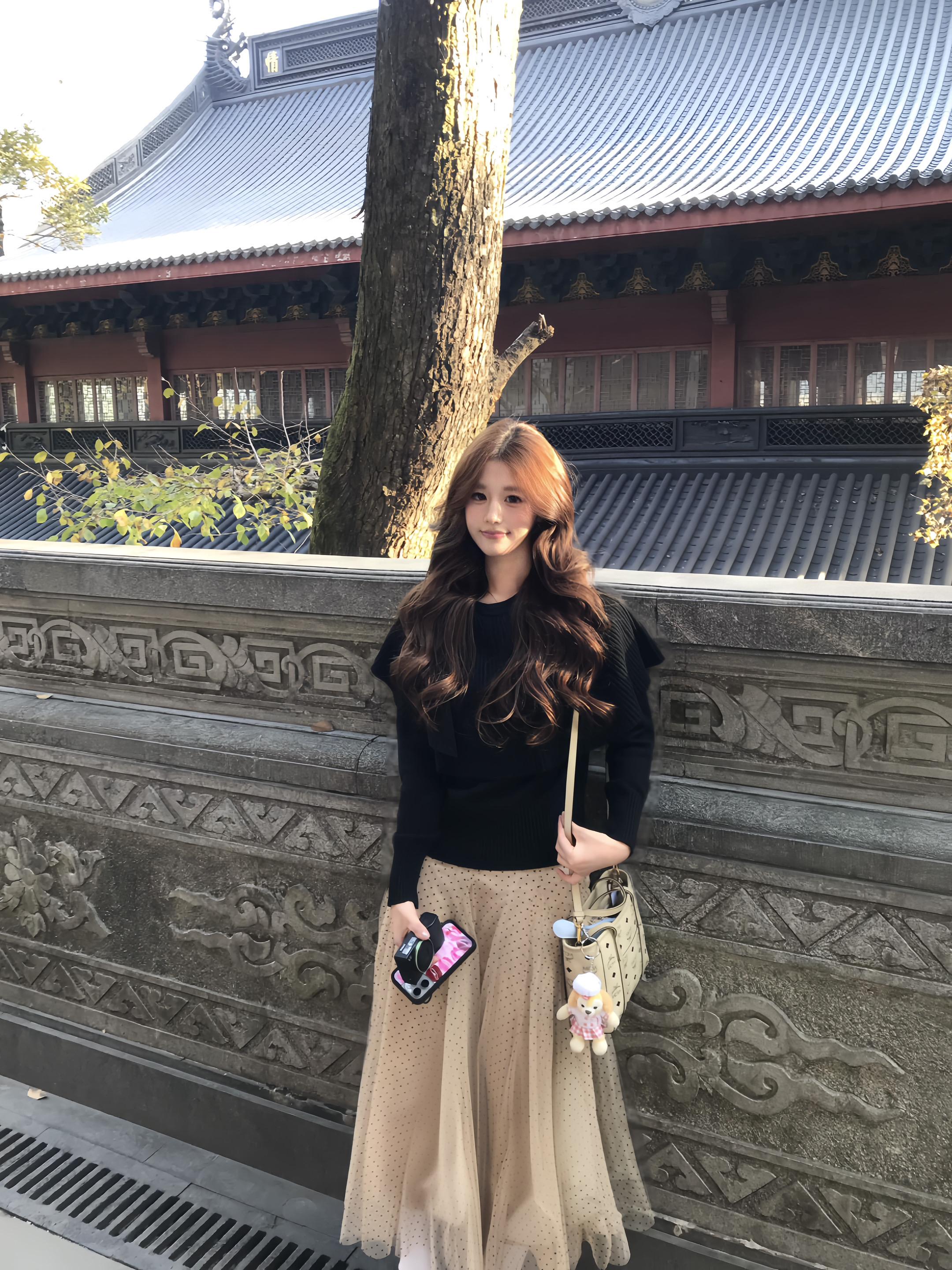 人这一辈子有太多的露水情缘 看清 也看轻