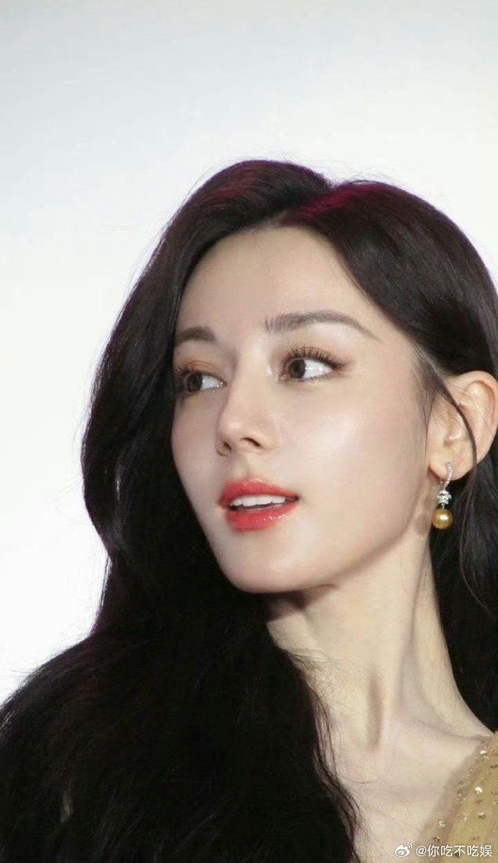 迪丽热巴的生图vs杨紫的 ​​​