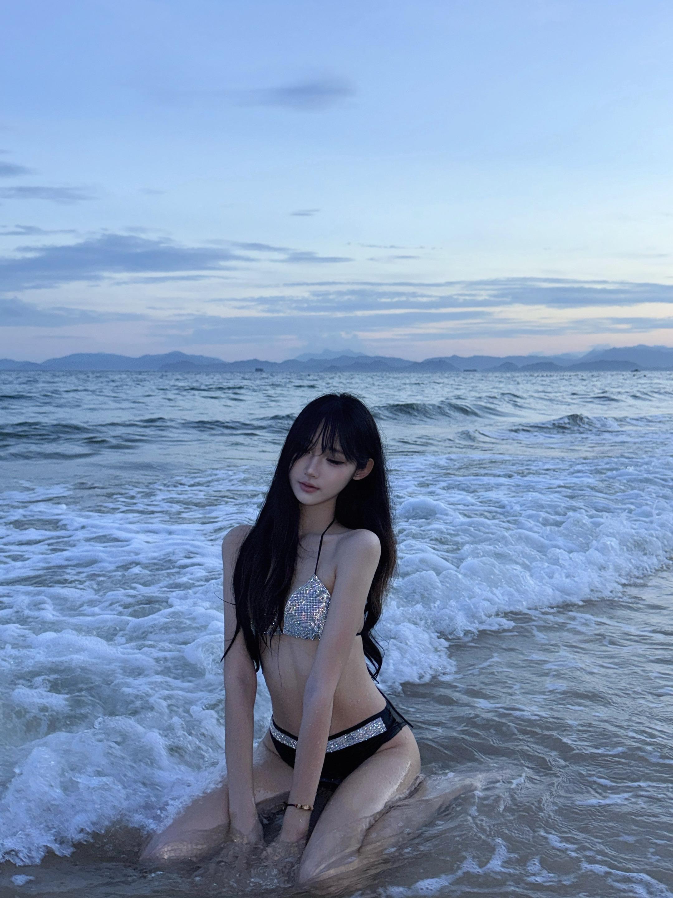 写信告诉我 海是什么颜色。