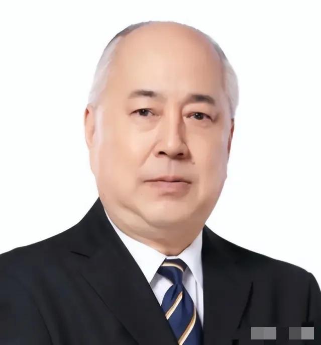 钱学森的儿子钱永刚，一生中两次辍学，初中数学考30分，高中没念完就另谋出路，而父