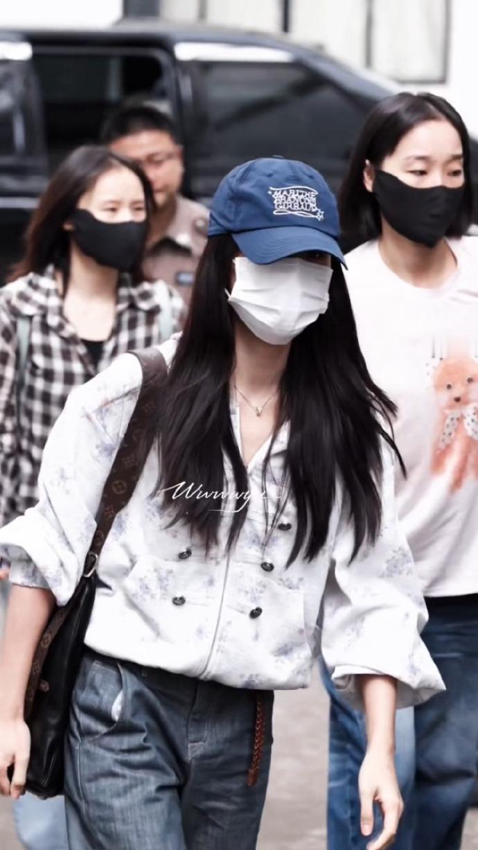 张凌赫卢昱晓进组 张凌赫卢昱晓刺棠上班！期待见面 ​​​