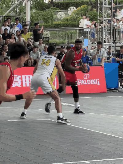 考辛斯离开NBA，我并不感到意外！
考辛斯加盟台湾联赛，我也并不感到意外！
因为