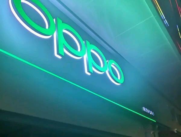 母亲节广告惹争议，负责人母校却急啥！OPPO手机和武汉大学只不过如此
 
今年母