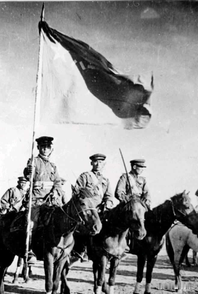 1949年，马呈祥带着8000两黄金逃往埃及。临行前，张治中极力挽留，可他却长叹