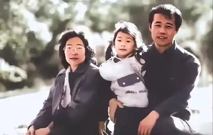 年轻时的王石和现在的王石 ​​​