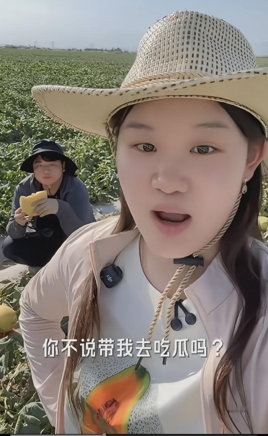 当年在奥运跳台上一跳封神、拿金牌拿到手软的张家齐，如今居然落到了单人直播没人看，