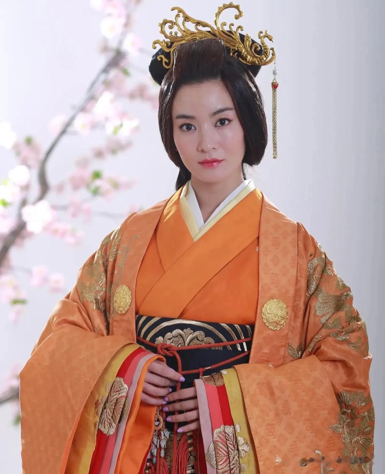 刷到有人问，邓绥明明是很有政治能力的女性，汉朝时都自称“女君”，为啥好多人不知道