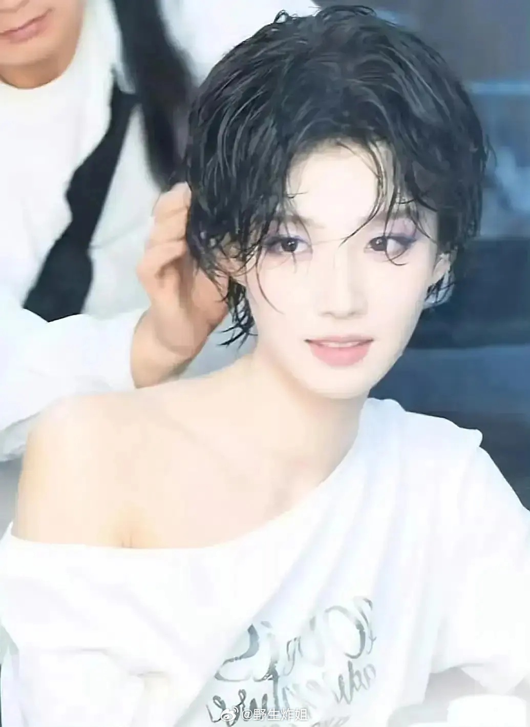 网恋vs奔现我真没招了卢昱晓 