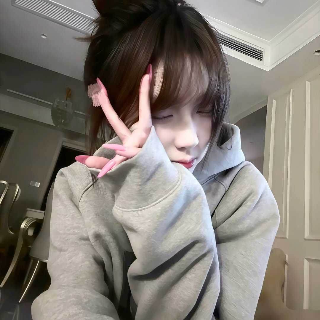 如果真的有上天视角 我好想知道我在你心里到底是怎样的存在 仅此而已 