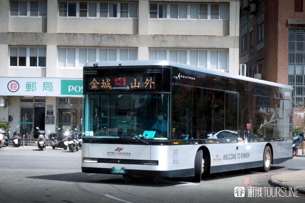 通行线·出行【上海重启金马游，这些金马特色的交通别错过】近日，上海宣布全市20个