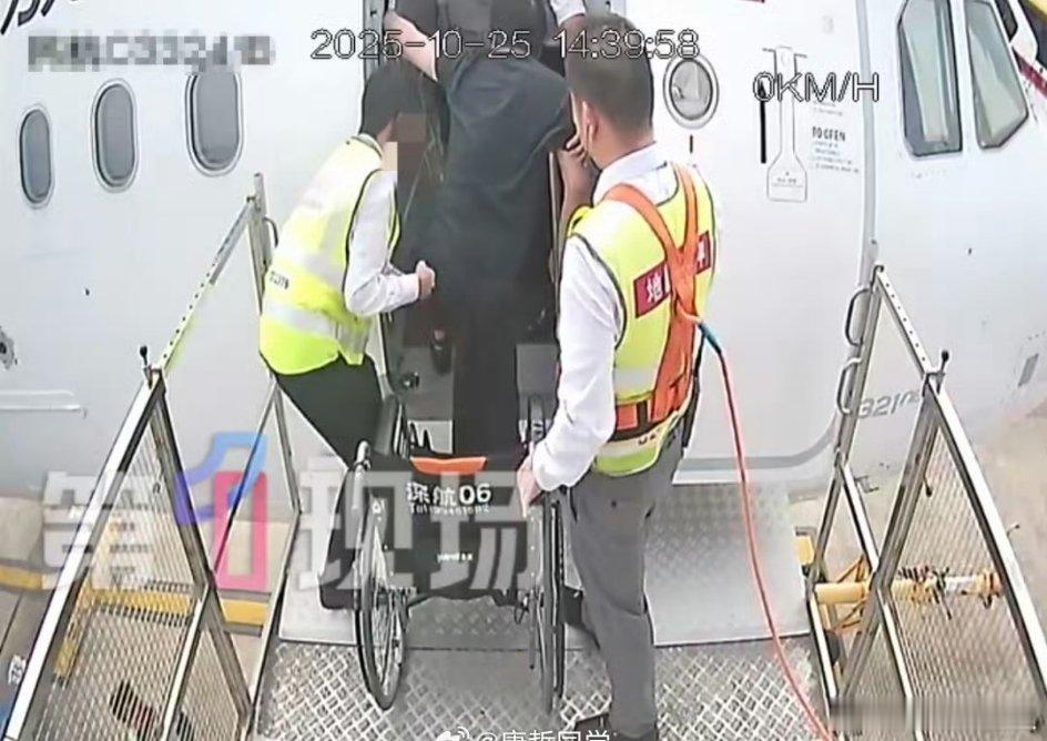 郑智化致歉。郑智化现在感觉像个小孩，可能是大脑退化，理解一下郑智化致歉郑智化 深