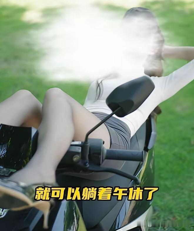 为了产品的销量，某电动车也是拼了。
结果呢，偷鸡不成蚀把米，算是栽了！