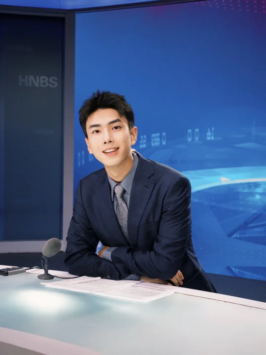 最近听说这个新闻主播有点火😍