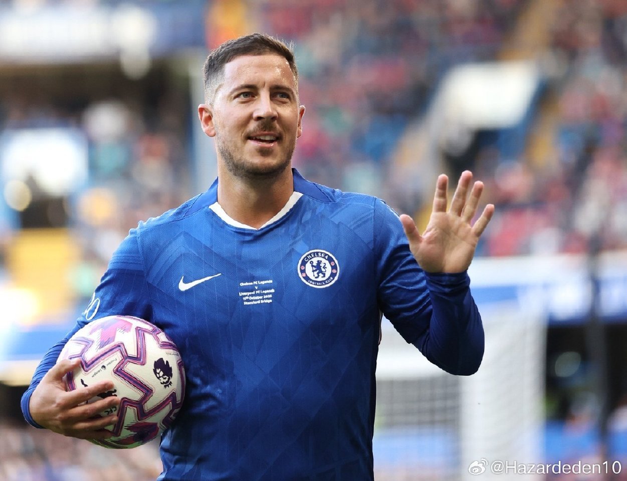 和咱切尔西大家庭团聚的时光总是无比美妙！很快会再见！  阿扎尔[超话] 