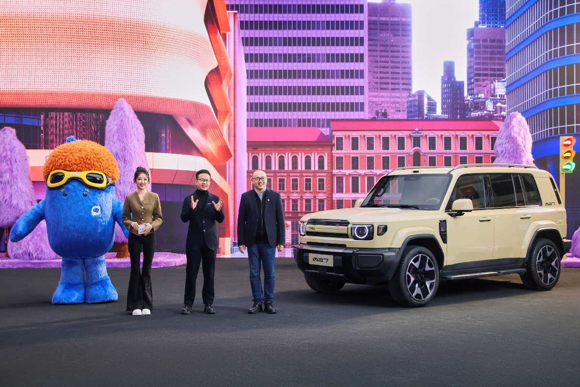 地平线HSD的“车型矩阵”又添一员大将：iCAR V27。一台硬派方盒子，能自己