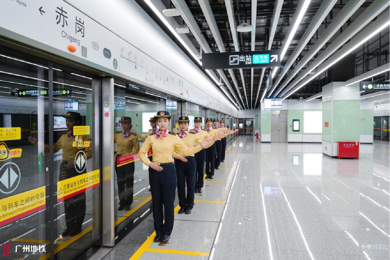 官宣！广州地铁12号线赤岗站将于2月13日开通运营！
12号线东段（大学城南至二