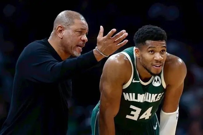 雄鹿人心散了啊雄鹿输了，他们今天惨败32分给爵士，这样一支致力于摆烂的鱼腩球队。