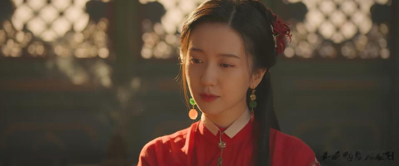 红色到底有多‘挑人’？看看《云襄传》里的许龄月就知道了...

许龄月饰演的柯梦