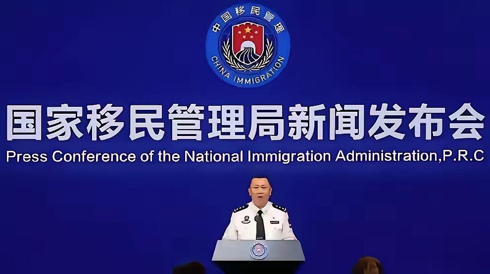 接下来必须尽快处理这些利己的“精英分子”。老婆孩子全在国外，存款资产早搬了家，自