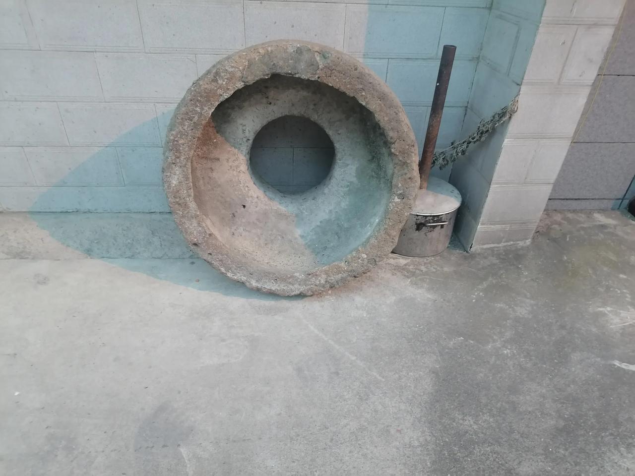 发颗400公斤定向古陨石，听老人传说其陨落地点在江苏常州金坛境内，陨落时间大约在