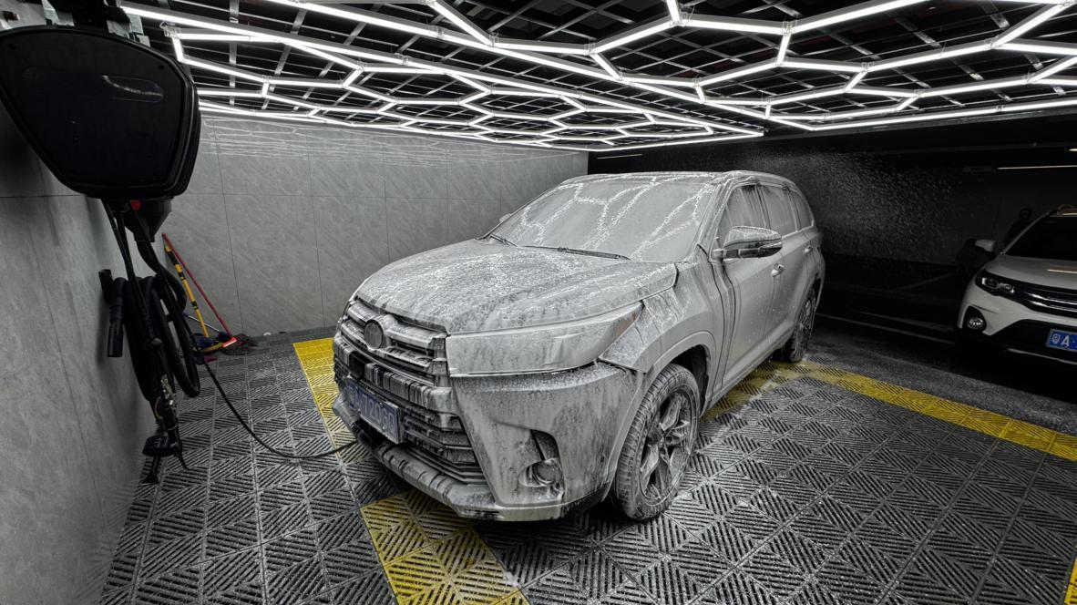 自己洗车过年哈哈【来自懂车帝车友圈】