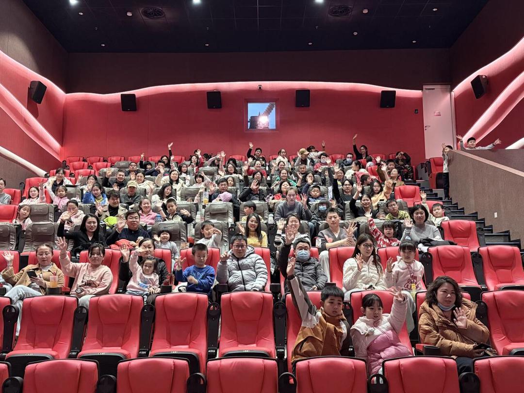 守护她力量·护航新希望，三八妇女节活动在潍坊高新吾悦广场举行