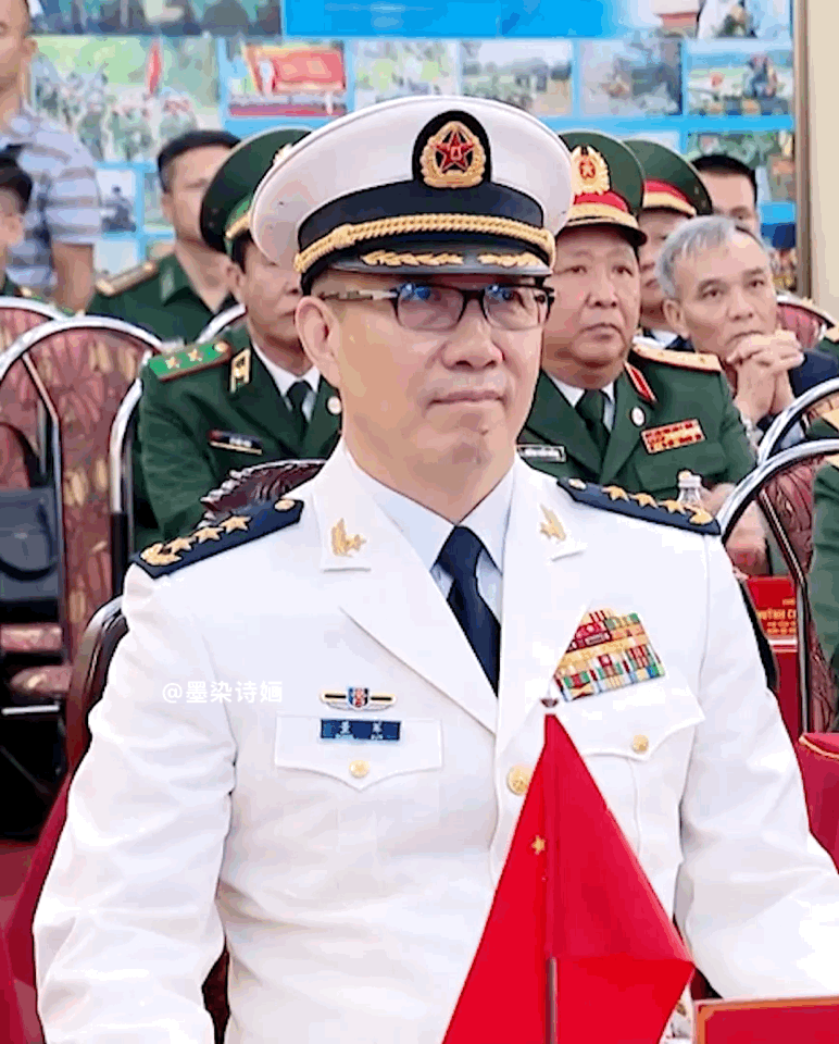 董军  明天过节愉快哦