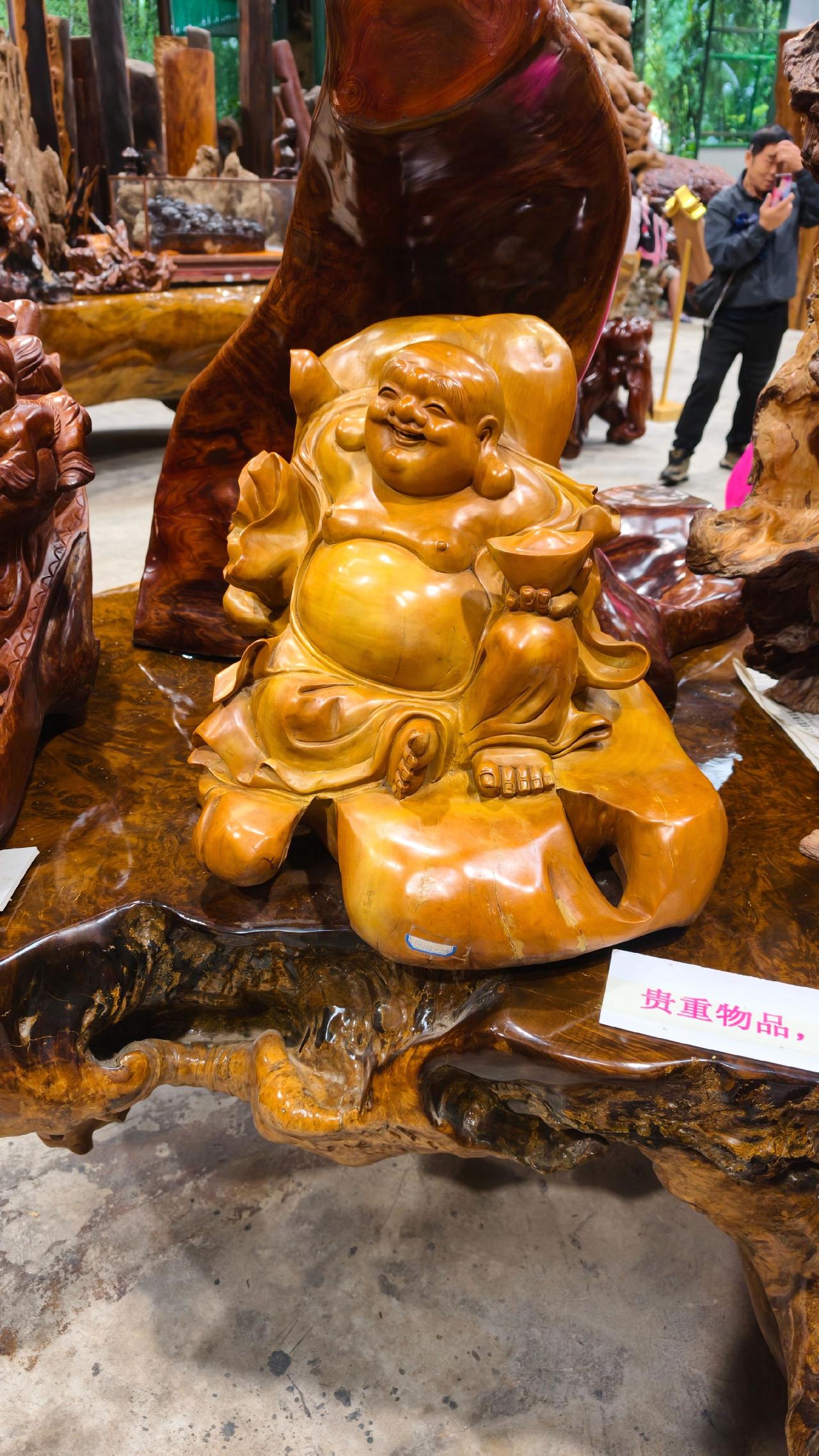 笑口常开，逍遥自在根雕艺术的震撼瞬间 精湛的木雕艺术 精湛木雕工艺品 木雕大肚弥