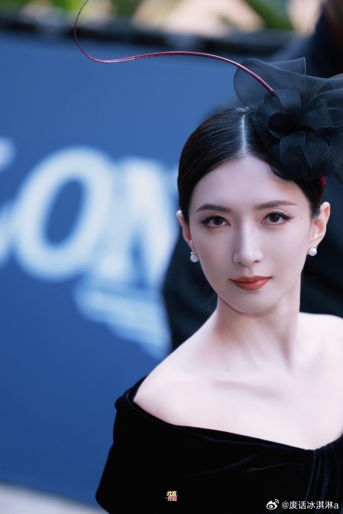 救命！是谁把复古名伶从旧画报里请出来了✨江疏影怎么能一直这么美啊！妆造也是聪明地