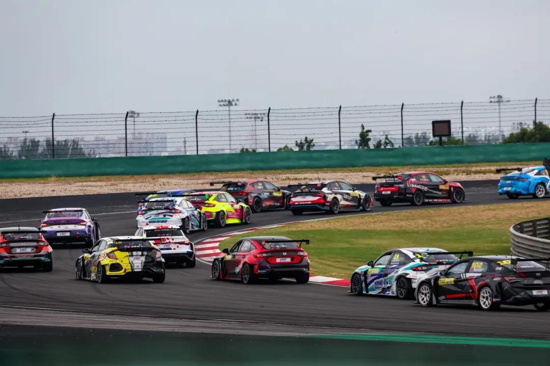 🙋对于2026 CTCC中国汽车场地职业联赛-上海站，我这种看比赛喜欢盯细节的